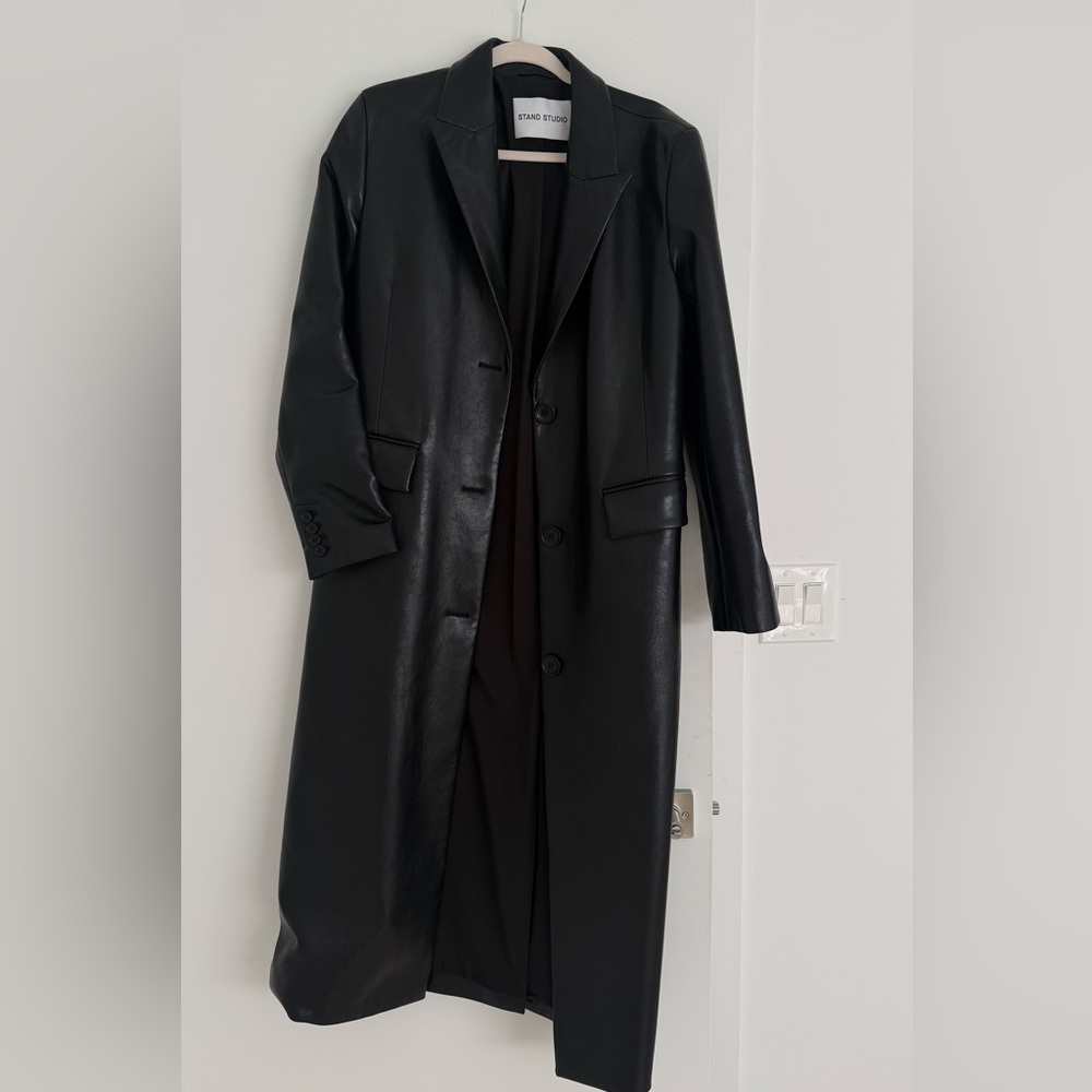 Stand Studio Coat